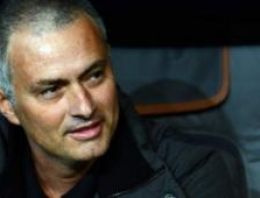 Mourinho tebrik etmeyi kimden öğrendi?