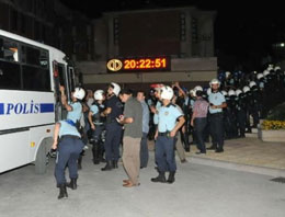 31 öğrenci yaka paça gözaltına alındı