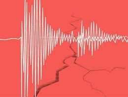 El Salvador'da 7,4 şiddetinde deprem