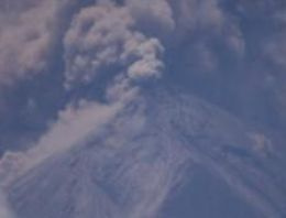 Guatemala'da Fuego yanardağı patlıyor